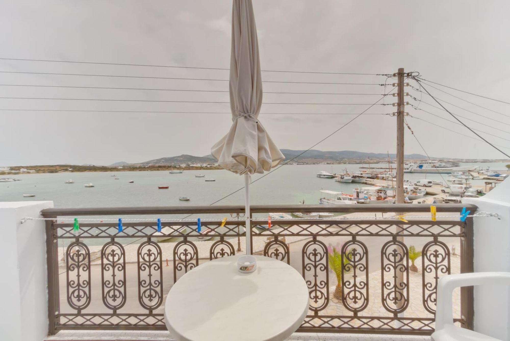 Paris Rooms Antiparos Bagian luar foto